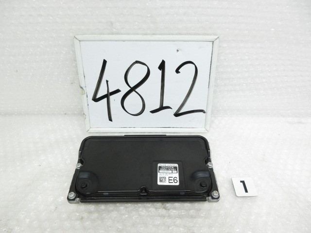 【中古】中古部品 プリウス ZVW50 ｴﾝｼﾞﾝｺﾝﾋﾟｭｰﾀｰ 【3500170000-260410501163100】