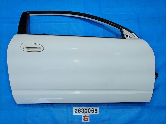 【中古】中古部品 インテグラ DC5 右ﾌﾛﾝﾄﾄﾞｱ 【3310040100-000263006613100】｜e-cleマート