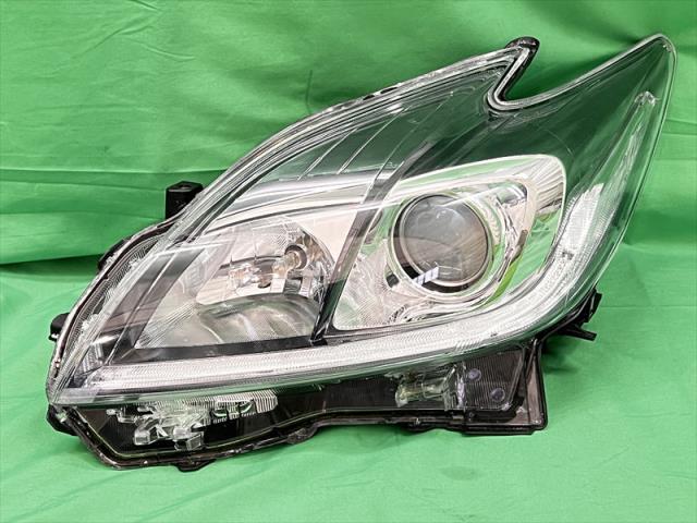 【中古】中古部品 プリウス ZVW30 左ヘッドランプ 【3330240100-002026538310900】
