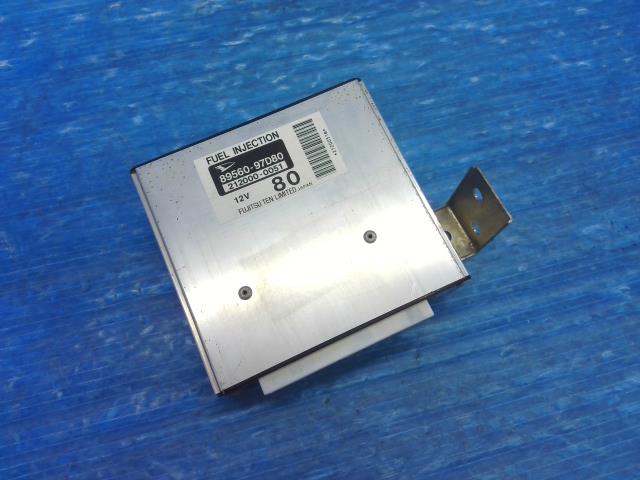 【中古】中古部品 ハイゼット S210P ｴﾝｼﾞﾝｺﾝﾋﾟｭｰﾀｰ 【3310550000-260320000263100】 23,839円