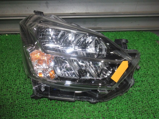 【中古】中古部品 ミライース LA350S 右ヘッドランプ 【3330540100-260117001310800】|e-cleマート