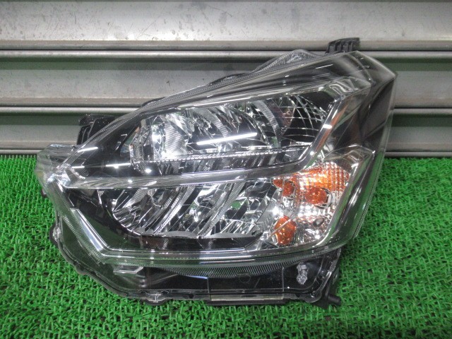 【中古】中古部品 ミライース LA350S 左ﾍｯﾄﾞﾗﾝﾌﾟ 【3330540100-260117001310900】
