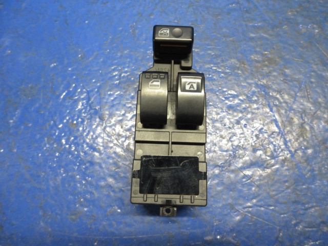 【中古】中古部品 ミラ L275V ﾊﾟﾜｰｳｲﾝﾄﾞｳｽｲｯﾁ 【3310270100-000015298861900】 5,320円