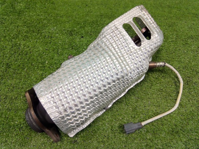 【中古】中古部品 ルーミー M900A 触媒 【3330200100-252452000022400】