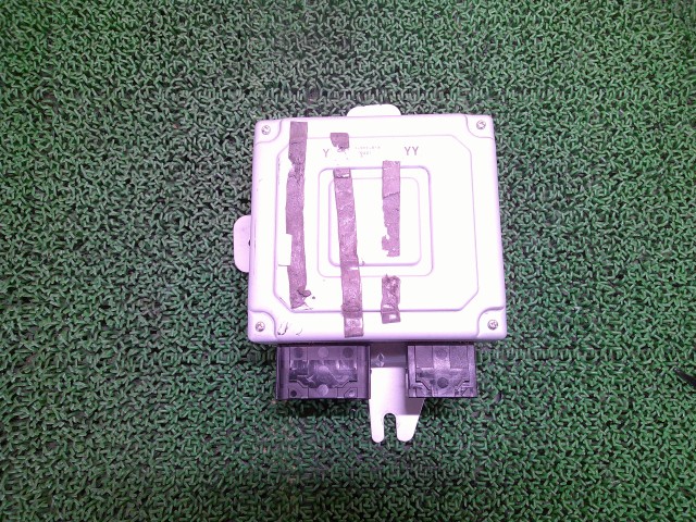 【中古】中古部品 フリード GB3 PSｺﾝﾋﾟｭｰﾀｰ 【3330660100-000026305163500】