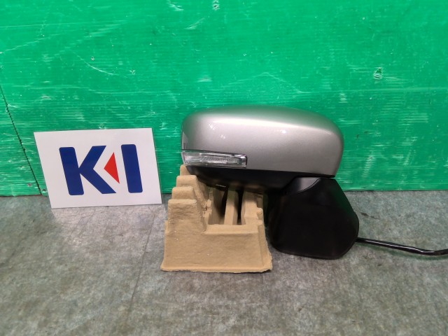 【中古】中古部品 ワゴンＲ MH55S 右ｻｲﾄﾞﾐﾗｰ 【3260310000-260410000113500】