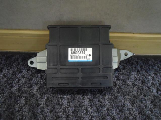 【中古】中古部品 ミニキャブ U62T1208281 ｴﾝｼﾞﾝｺﾝﾋﾟｭｰﾀｰ 【3330440100-260414000163100】