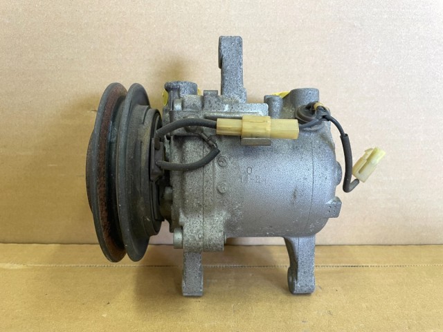 【中古】中古部品 ハイゼット S210P A/Cコンプレッサー 【3330650100-000263004160700】