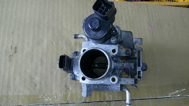 【中古】中古部品 ステラ RN1 ｽﾛｯﾄﾙﾎﾞﾃﾞｨ 【3500080000-250321001220300】