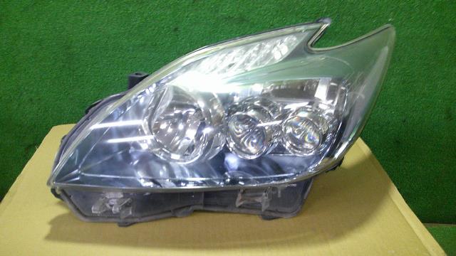 【中古】中古部品 プリウス ZVW30 左ﾍｯﾄﾞﾗﾝﾌﾟ 【3500080000-250405000310900】