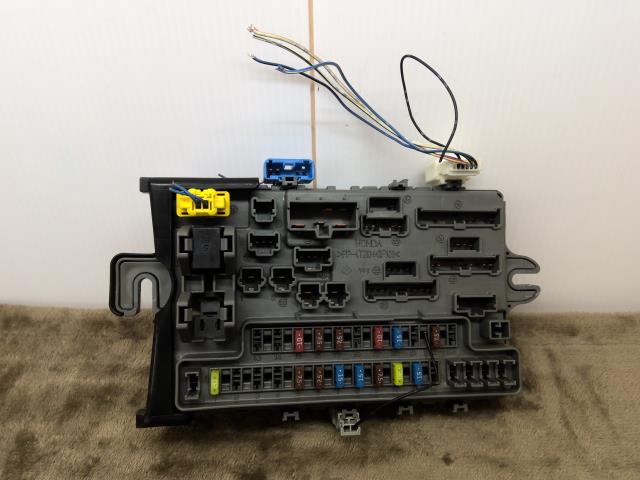 【中古】中古部品 アクティ HA7 ﾋｭｰｽﾞﾎﾞｯｸｽ 【3310550000-260304001167800】