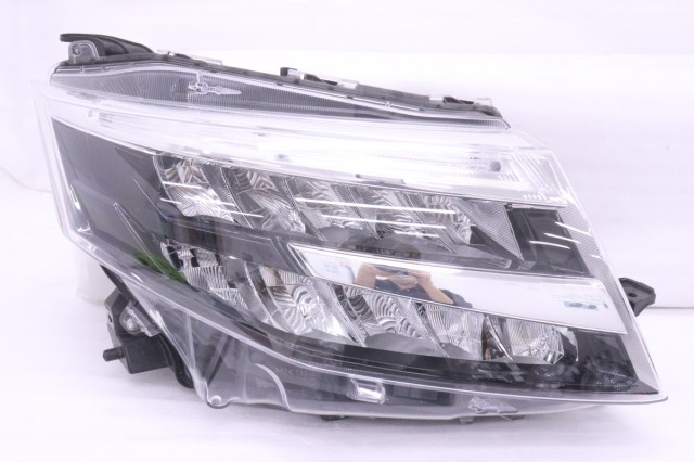 【中古】中古部品 ルーミー M900A 右ﾍｯﾄﾞﾗﾝﾌﾟ 【3260520000-260416500110800】