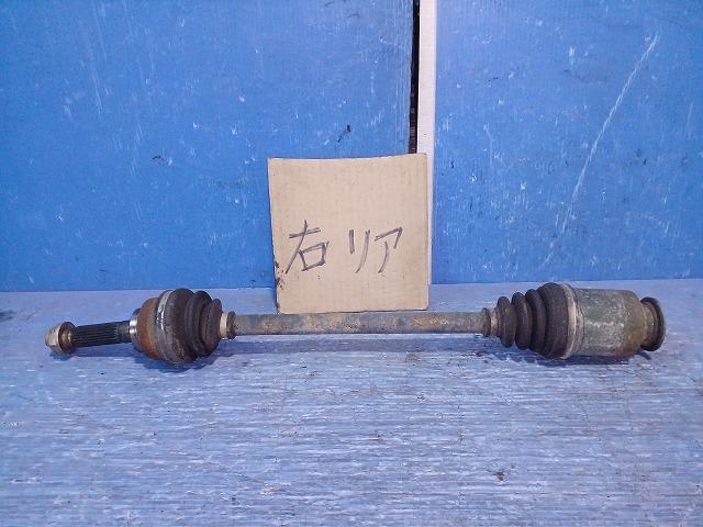 【中古】中古部品 サンバー TT2 右ﾘｱﾄﾞﾗｲﾌﾞｼｬﾌﾄ 【3310050100-240513000342300】