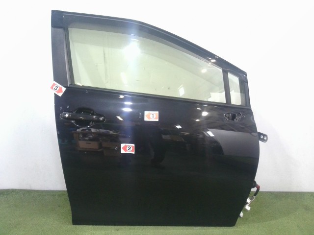 【中古】中古部品 シエンタ NHP170G 右ﾌﾛﾝﾄﾄﾞｱ 【3310090100-202603072113100】