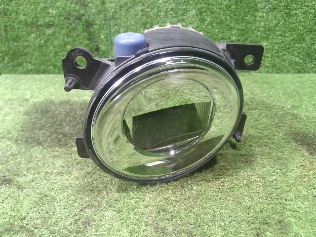 【中古】中古部品 フーガ KNY51 左フォグランプ 【3330900100-000026017610950】|e-cleマート