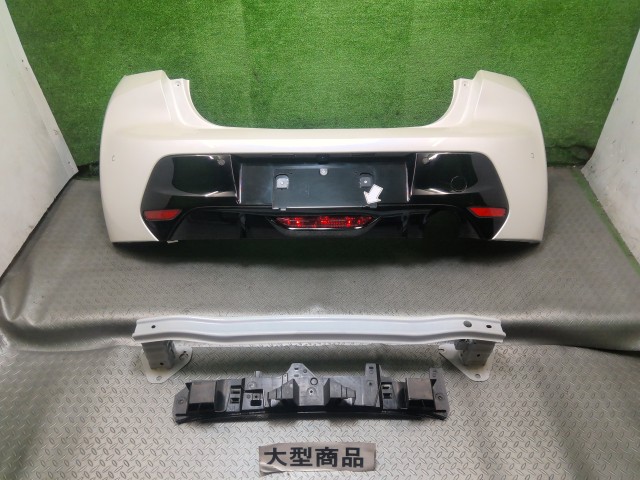 【中古】中古部品 プジョー 208 P21HN05 ﾘｱﾊﾞﾝﾊﾟｰ 【3330990700-202512003015100】｜e-cleマート 31,103円