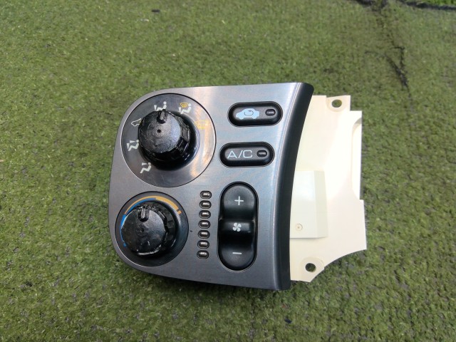 【中古】中古部品 Ｓ２０００ AP1 A/Cｽｲｯﾁﾊﾟﾈﾙ 【3330200100-252373000060900】｜e-cleマート