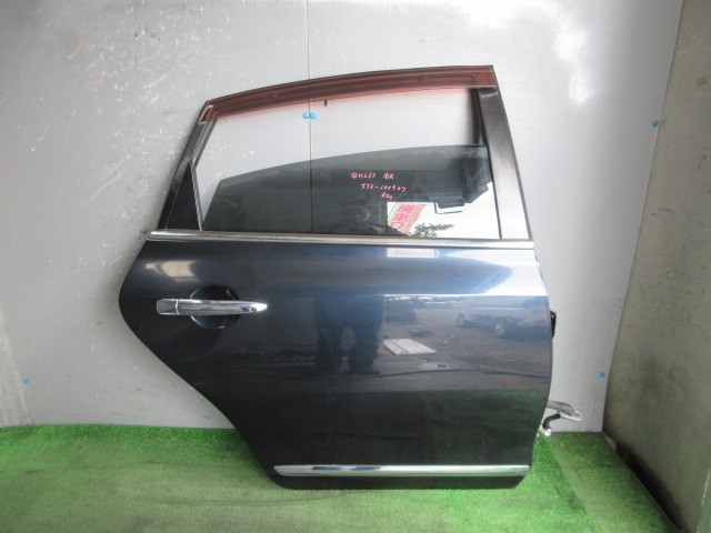 【中古】中古部品 ティアナ J32 右リアドア 【3330560100-260423000213300】|e-cleマート
