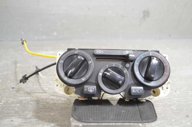【中古】中古部品 ノート E11 A/Cスイッチパネル 【3310580000-260424000560900】|e-cleマート