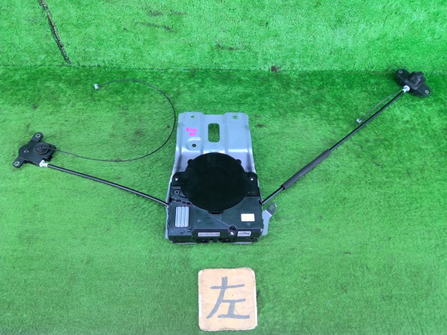 【中古】中古部品 ステップワゴン RP1 左パワースライドドアモーター 【3330990100-260304000364660】|e-cleマート