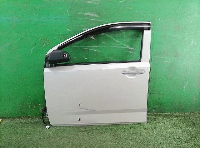 【中古】中古部品 ミライース LA350S 左ﾌﾛﾝﾄﾄﾞｱ 【3330150100-000026310113200】｜e-cleマート