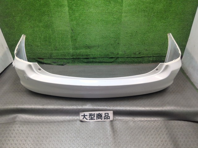 【中古】中古部品 カローラフィールダー NZE144G リアバンパー 【3330990700-202510003415100】|e-cleマート