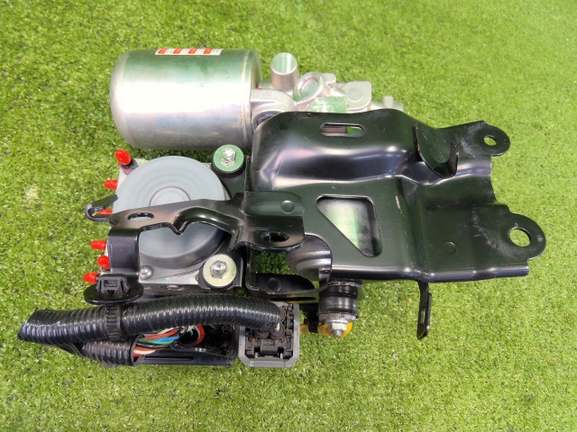 【中古】中古部品 ジャパンタクシー NTP10 ABSｱｸﾁｭｴｰﾀｰ 【3330200100-252443000042500】｜e-cleマート