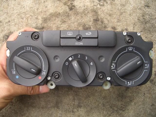 【中古】中古部品 VW ゴルフ 1KBLP A/Cｽｲｯﾁﾊﾟﾈﾙ 【3310070100-000884569060900】