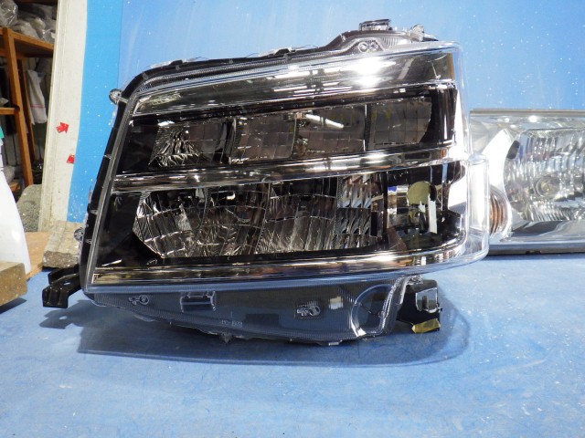 【中古】中古部品 ハイゼットアトレ S700V 左ﾍｯﾄﾞﾗﾝﾌﾟ 【3331010800-000024185610900】｜e-cleマート
