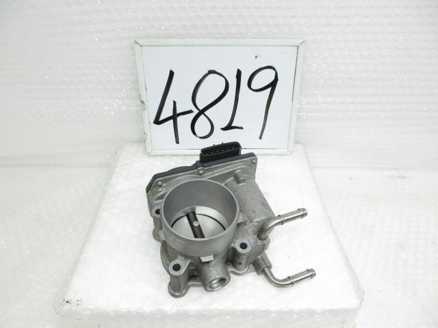 【中古】中古部品 カローラクロス ZSG10 スロットルボディ 【3500170000-260502502120300】|e-cleマート