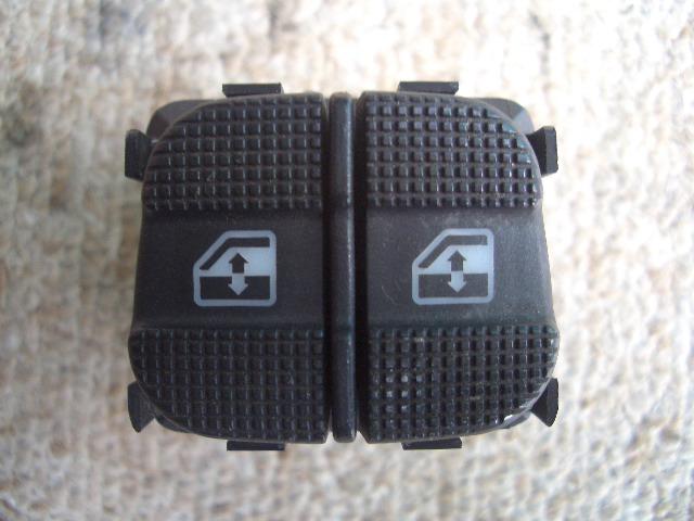 【中古】中古部品 VW シャラン 7MAAA ﾊﾟﾜｰｳｲﾝﾄﾞｳｽｲｯﾁ 【3310070100-000812199661900】