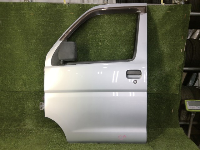 【中古】中古部品 ハイゼット S321V 左ﾌﾛﾝﾄﾄﾞｱ 【3260070000-260513000113200】｜e-cleマート