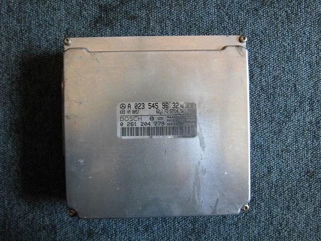 【中古】中古部品 ベンツ Cクラス 202086 ｴﾝｼﾞﾝｺﾝﾋﾟｭｰﾀｰ 【3310070100-001080123963100】