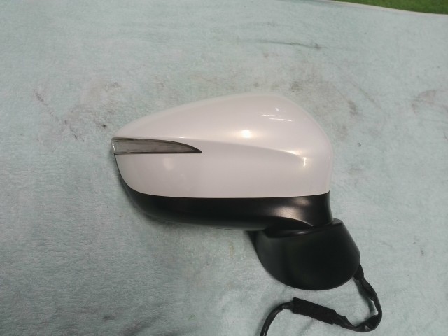 【中古】中古部品 CX−5 KE2FW 右サイドミラー 【3310200100-000022810413500】|e-cleマート