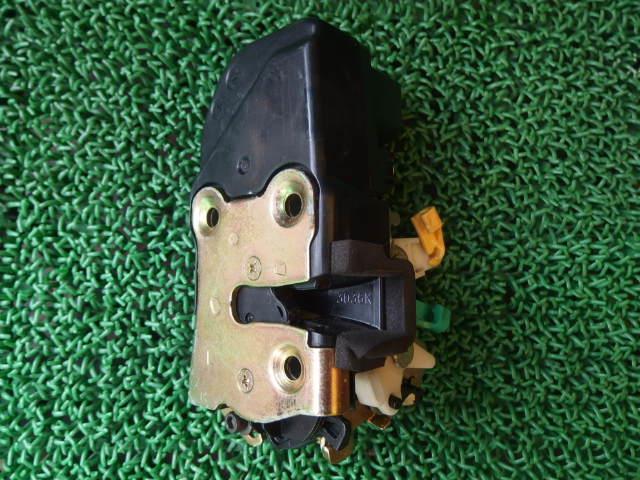 【中古】中古部品 クライスラー300C LX57 ﾄﾞｱﾛｯｸｿﾚﾉｲﾄﾞ 【3310070100-001417379464550】