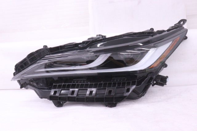 【中古】中古部品 ハリアー MXUA80 左ヘッドランプ 【3260520000-260519502310900】|e-cleマート