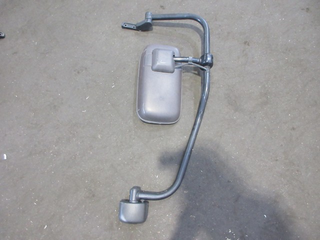 【中古】中古部品 UD日産大型車 CD5ZE 右ｻｲﾄﾞﾐﾗｰ 【3310270100-000015345913500】｜e-cleマート