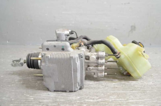 【中古】中古部品 アクア NHP10 ABSｱｸﾁｭｴｰﾀｰ 【3310580000-260520000742500】｜e-cleマート 35,035円