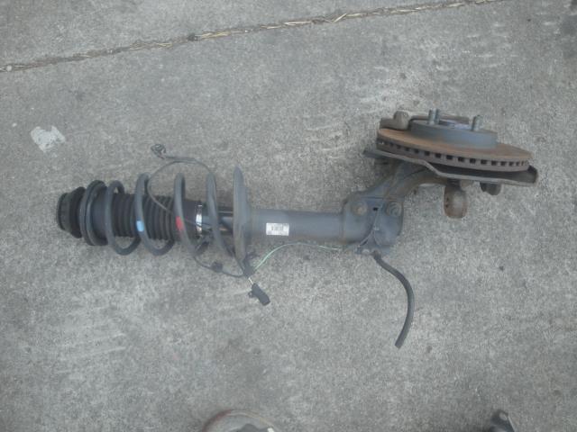 【中古】中古部品 アクア NHP10 右ﾌﾛﾝﾄｽﾄﾗｯﾄ 【3100430000-260515000150100】｜e-cleマート 10,210円