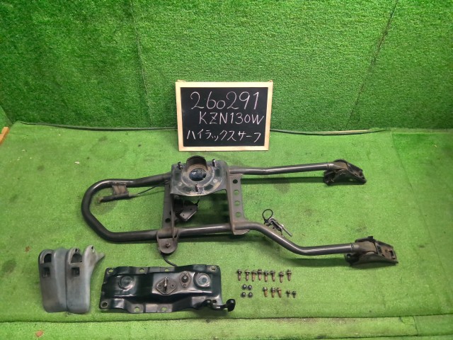 【中古】中古部品 ハイラックスサーフ KZN130W スペアタイヤキャリア 【3330990200-000026029148180】|e-cleマート