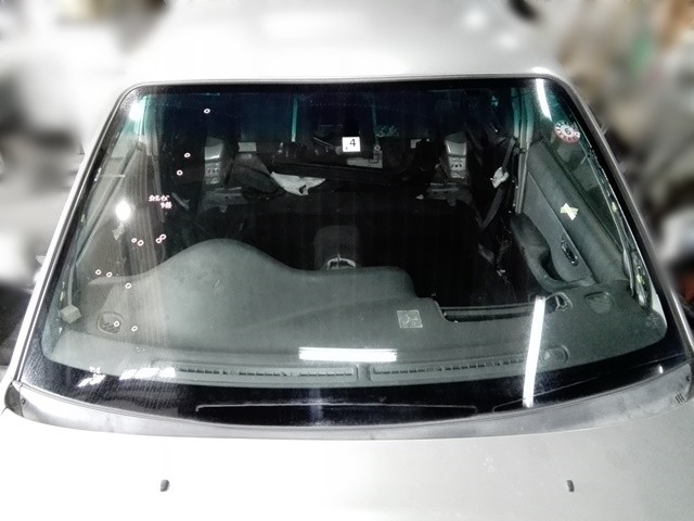 【中古】中古部品 レガシィ BE5 フロントウインドガラス 【3310050100-230818000211200】|e-cleマート