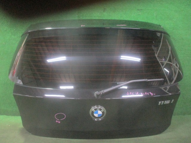 【中古】中古部品 BMW 1シリーズ UE16 ﾊﾞｯｸﾄﾞｱ 【3500080000-260409000515800】｜e-cleマート