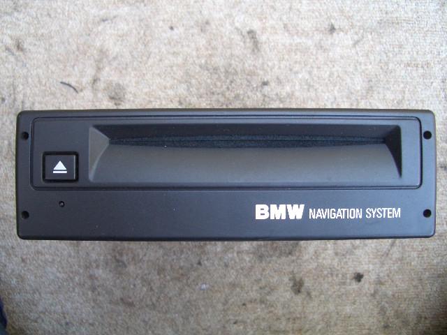 【中古】中古部品 BMW 5シリーズ DD25 ｶｰﾅﾋﾞｹﾞｰｼｮﾝ 【3310070100-000835736561310】