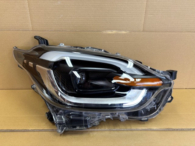 【中古】中古部品 シエンタ MXPL10G 右ﾍｯﾄﾞﾗﾝﾌﾟ 【3330650100-000263008410800】｜e-cleマート 39,182円