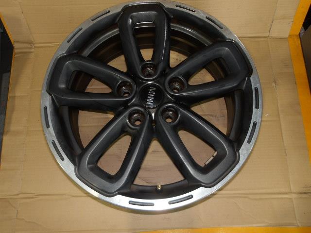 【中古】中古部品 BMW ミニ XD20F ﾎｲｰﾙ 【3340220100-000226101747210】｜e-cleマート