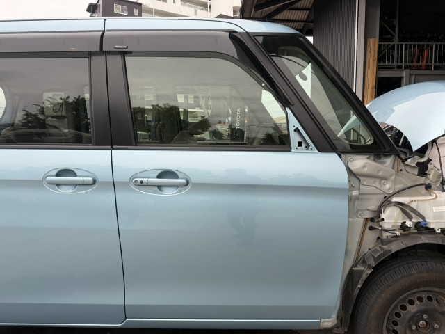 【中古】中古部品 スペーシア MK32S 右フロントドア 【3330660100-000026305513100】|e-cleマート