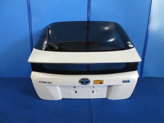 【中古】中古部品 プリウス ZVW50 ﾊﾞｯｸﾄﾞｱ 【3310590000-202605074215800】｜e-cleマート