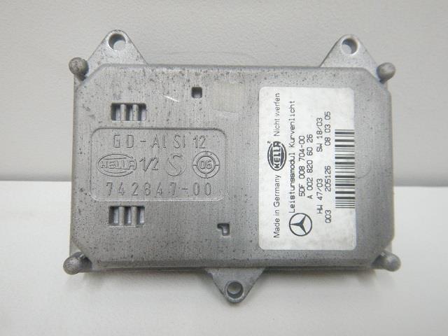 【中古】中古部品 ベンツ CLSクラス 219376 ﾗｲﾄｺﾝﾄﾛｰﾙﾕﾆｯﾄ 【3310070100-001671060910810】