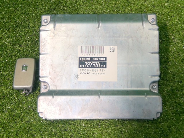 【中古】中古部品 クラウン GRS200 エンジンコンピューター 【3330200100-252581000063100】|e-cleマート