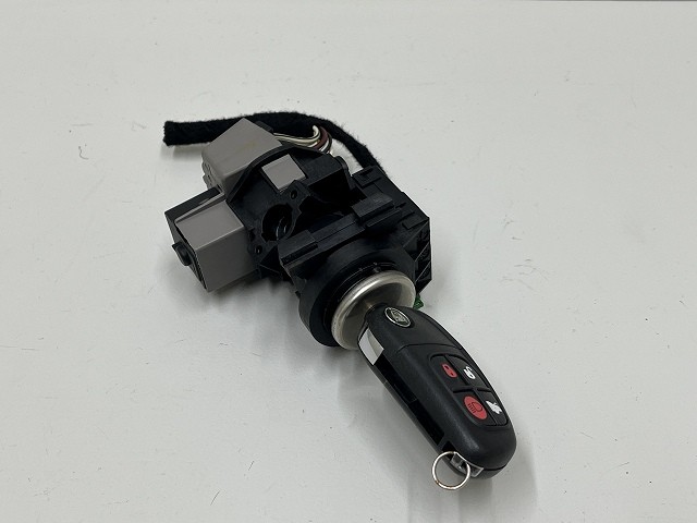 【中古】中古部品 ジャガー Sタイプ J011C イグニッションスイッチ・キーシリンダー 【3310070100-0000Y0779068650】|e-cleマート